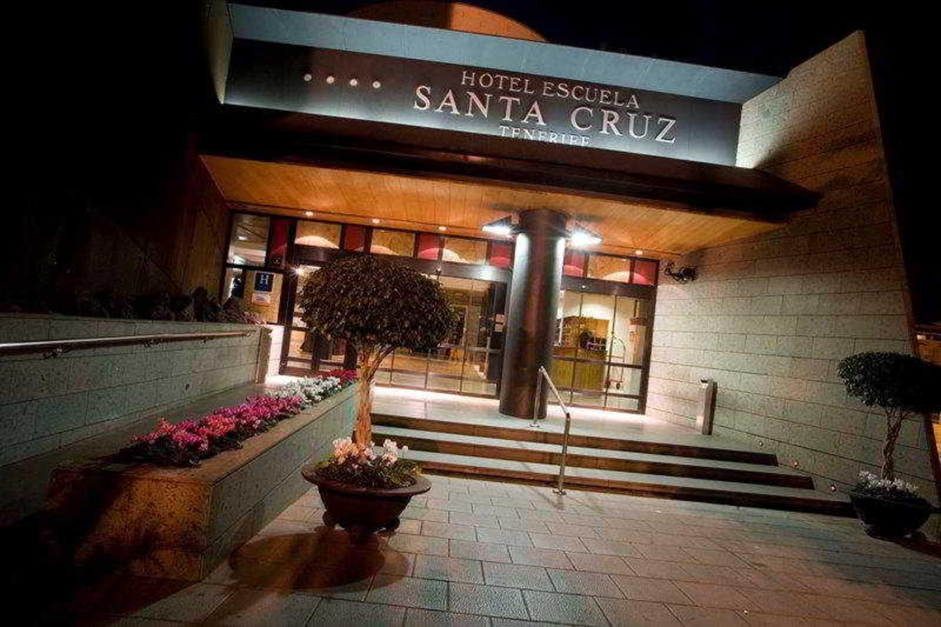 Hotel Escuela Santa Cruz Экстерьер фото